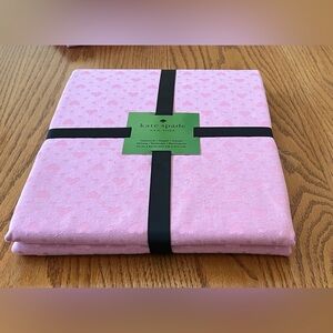 NWT Kate Spade Pink Hearts Table Cloth in 70” Round or Oblong 60x84
